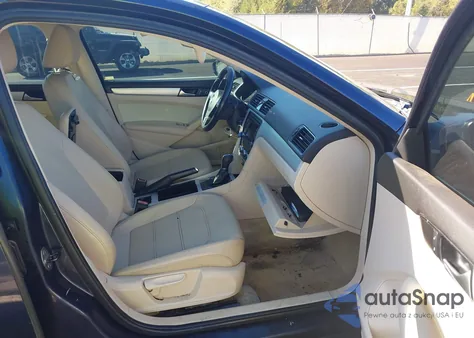 2012 Volkswagen Passat 2.0L Tdi Se z USA, uszkodzony, nr VIN 1VWBN7A30CC096661